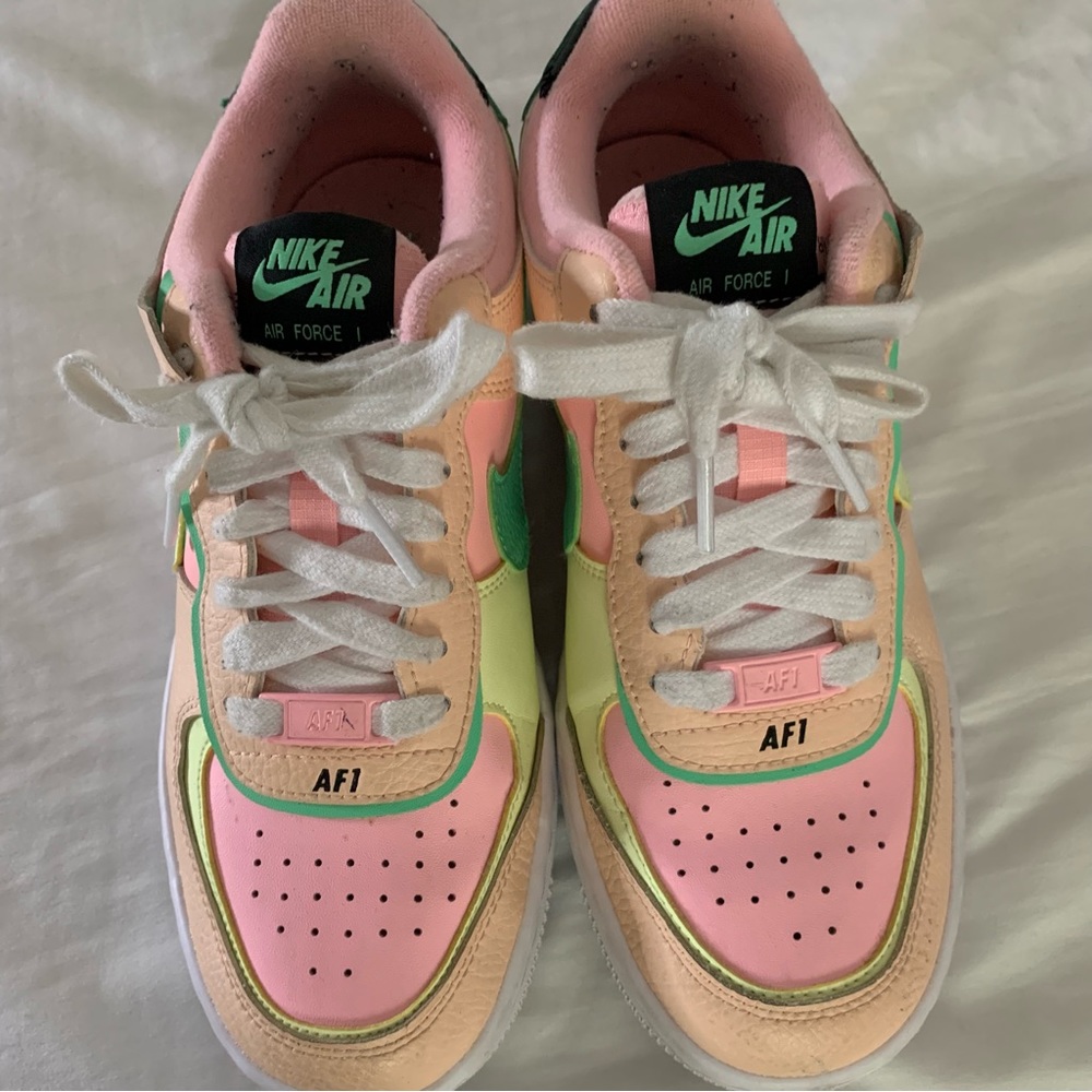 Nike Women’s Sneakers Pastel Pink Mint and Cream Low-Top - Picture 3 of 5